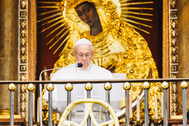Žinioje Senelių dienai Popiežius kviečia parodyti švelnumą mūsų šeimų vyresniesiems